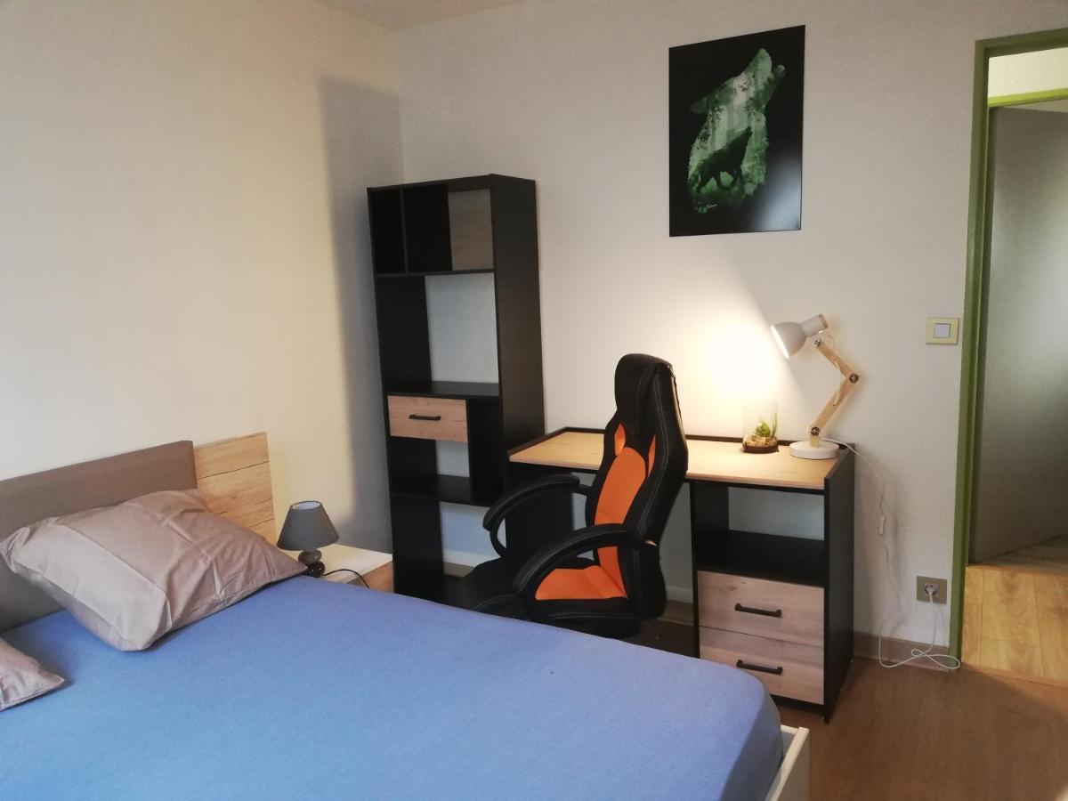 Grand T3 Avec Clim, Parking Et Terrasse Privative - Agen Apartamento Exterior foto