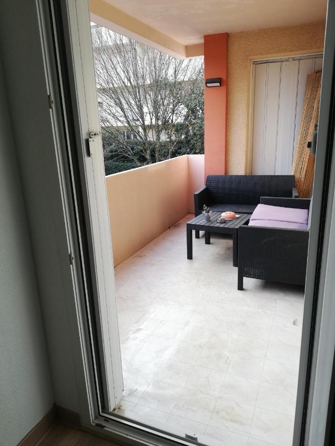 Grand T3 Avec Clim, Parking Et Terrasse Privative - Agen Apartamento Exterior foto