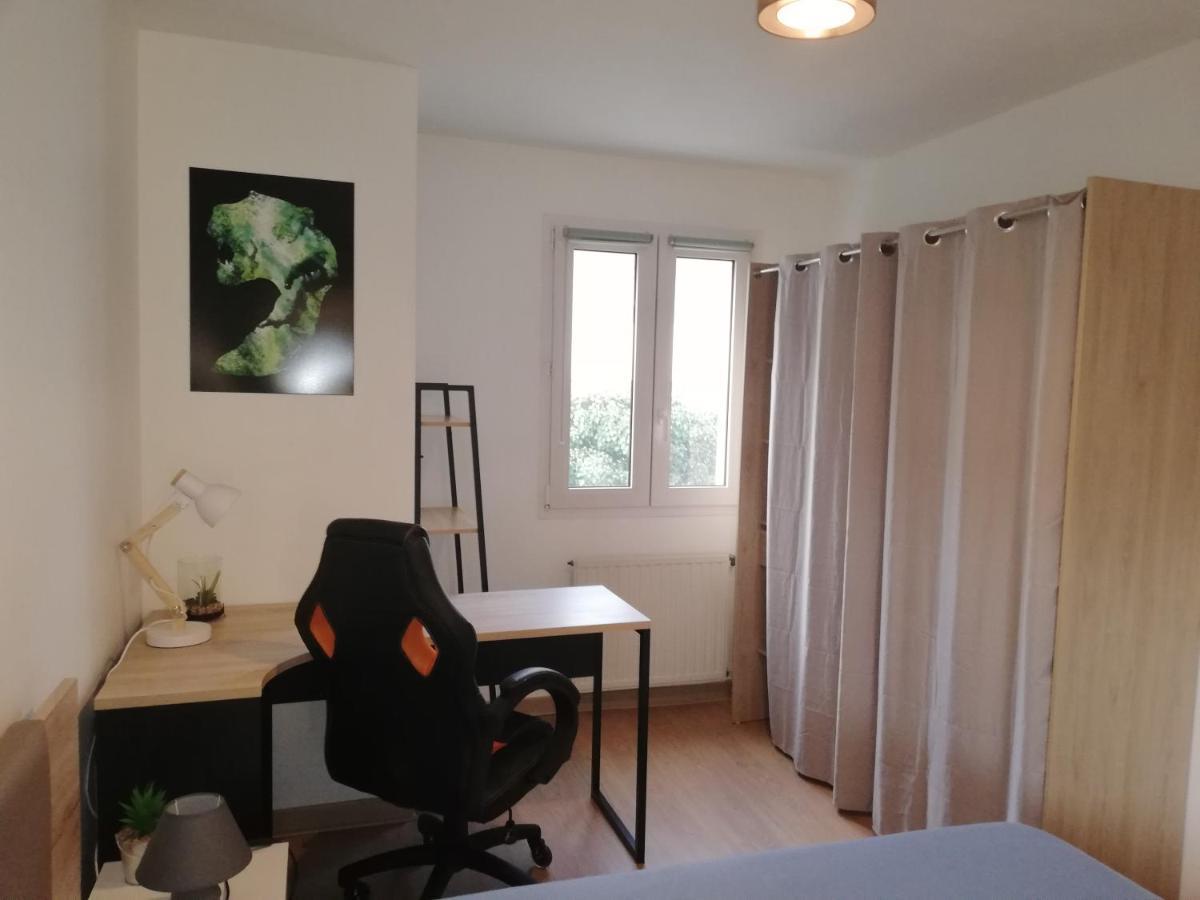 Grand T3 Avec Clim, Parking Et Terrasse Privative - Agen Apartamento Exterior foto