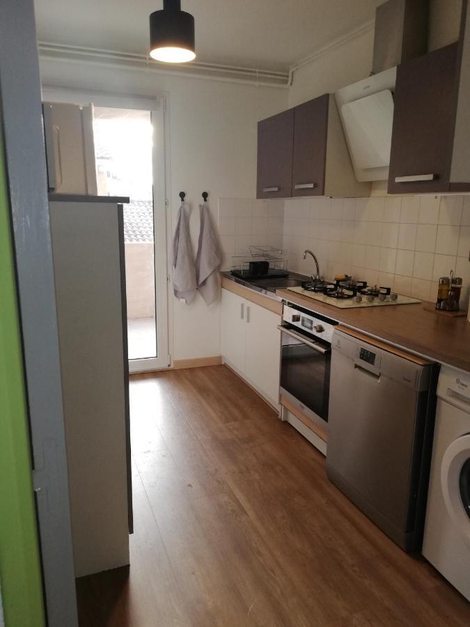 Grand T3 Avec Clim, Parking Et Terrasse Privative - Agen Apartamento Exterior foto